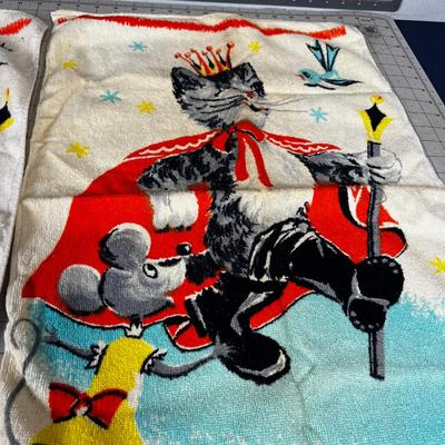 2 Children's Towel Kitty King! 