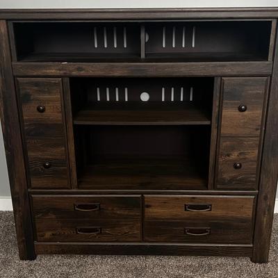 Cabinet Entertainment Center