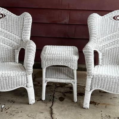 Wicker Chairs w/Small Table 