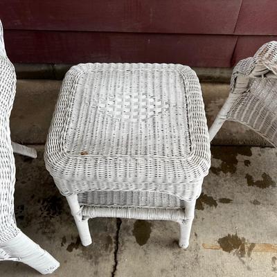 Wicker Chairs w/Small Table 