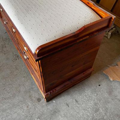 Cedar Chest Bench 