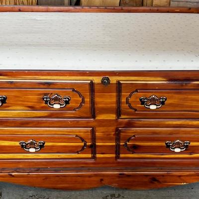 Cedar Chest Bench 