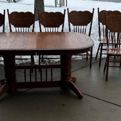 Country Oak Table and 10 Chairs