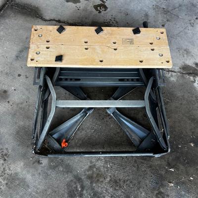 B&D Workmate 300 Folding Work Bench 