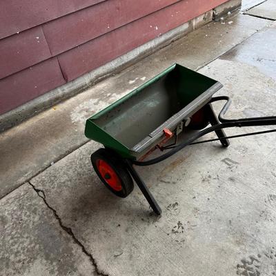 Scott Fertilizer Spreader