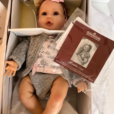 Ashton-Drake Galleries Cuddly Coo Doll