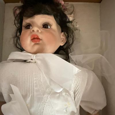 Precious Heirloom Dolls (Ashley)