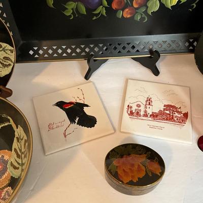 Tole Tray and Misc. Home DÃ©cor Lot