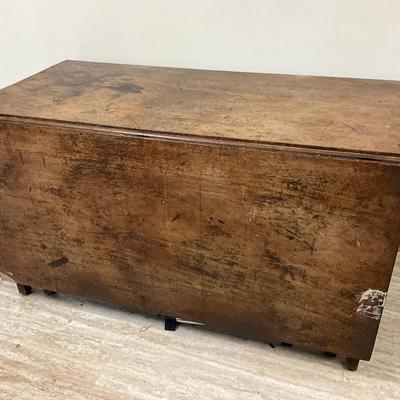 Antique Mahogany 19th Century Drop Leaf Table