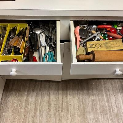 Kitchen Drawer Lot