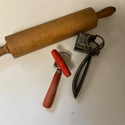 Kitchen Drawer Lot