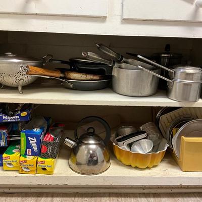 Kitchen Cabinet Lot