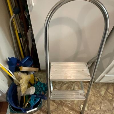 Misc. Household Cleaning Lot