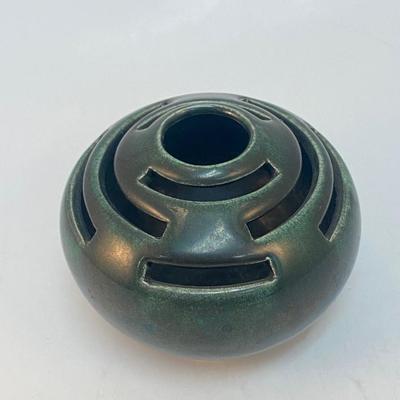 Small Mid-Century Modern Ceramic Pottery Pansy Pot Designs Carmel Calif. Flower Vase