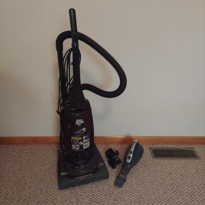 Dirt Devil Upright Vacuum and Dust Buster (UR-BBL)