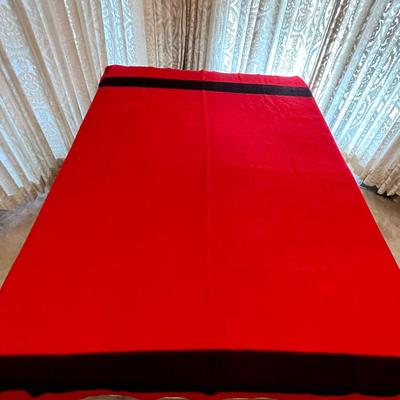 Vintage Hudson Bay 4 Point Blanket in Red Back Excellent Condition