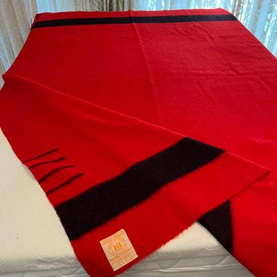 Vintage Hudson Bay 4 Point Blanket in Red Back Excellent Condition