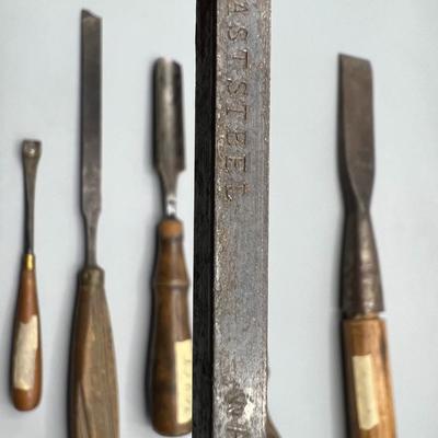 Lot of Antique Wood Handle Chisels woodworking tools