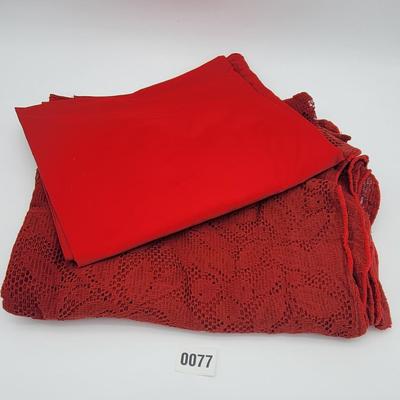 Red Tablecloth Set