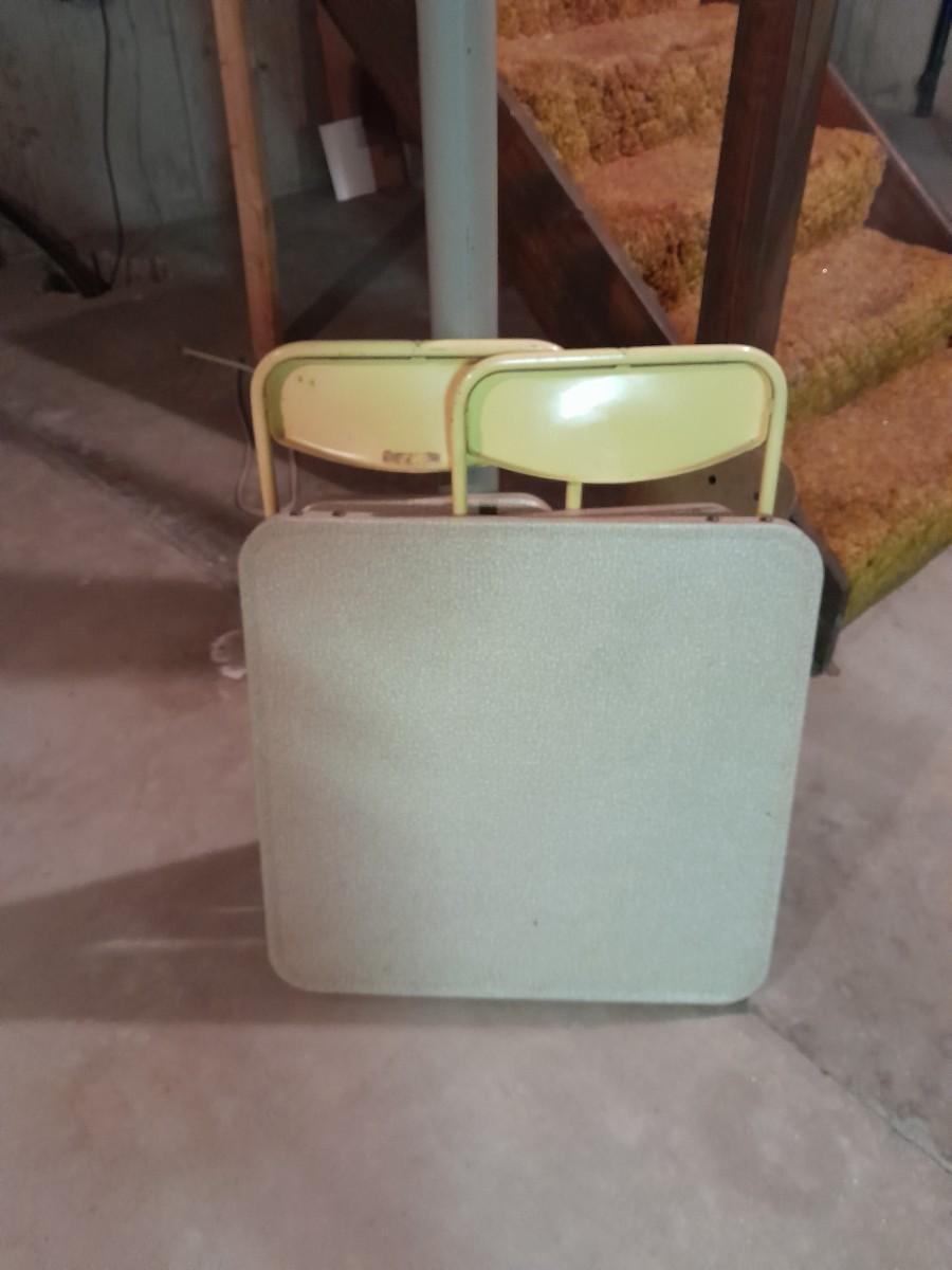 Vintage Child sized Samsonite folding metal Table and Chair set