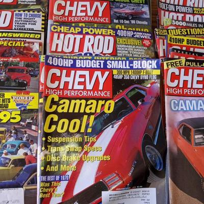 HOT ROD AND CHEVY MAGAZINES FROM 2000 PLUS MILK CRATE