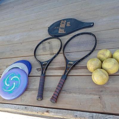 2 PRINCE PRO TENNIS RACQUETS, FRISBEES AND SOFTBBALLS