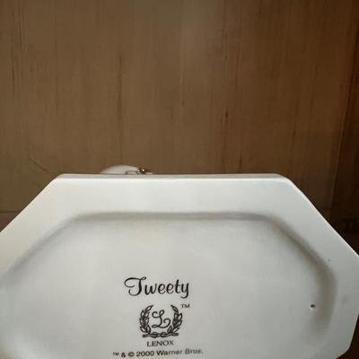 Lennox Looney Tunes Tweety Bird