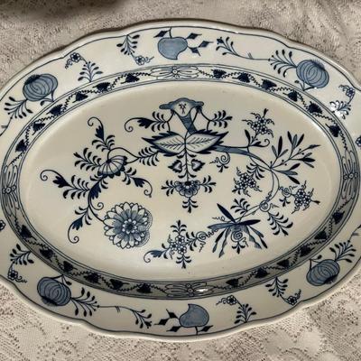 Serving platter and large bowl Meissen Blue Onion Pattern Crossed Swords