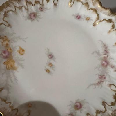 Stunning scalloped plates