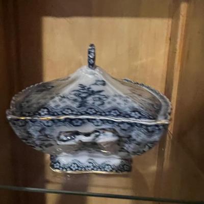 Chatsworth covered vegetable bowl
