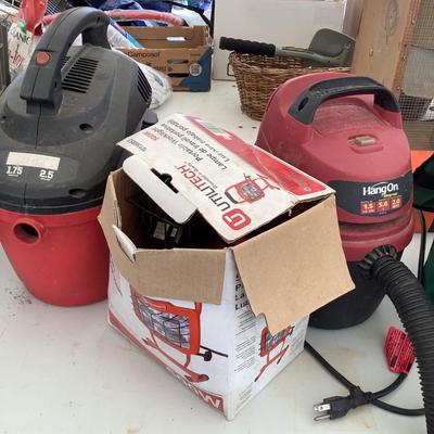 372 Small Shop Vacs & Work Lamp