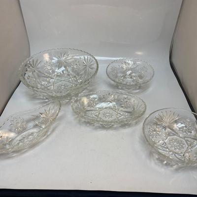 Vintage 5 Piece Set of Pressed Glass Serving Bowls Dishes Same Pattern