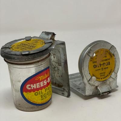 Mike's Chees-Bait Oil Pack Eggs Vintage Jar w/Lids