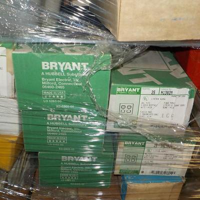 Leviton, Bryant and dozens of other makes single pole switches and covers. Count 3000.