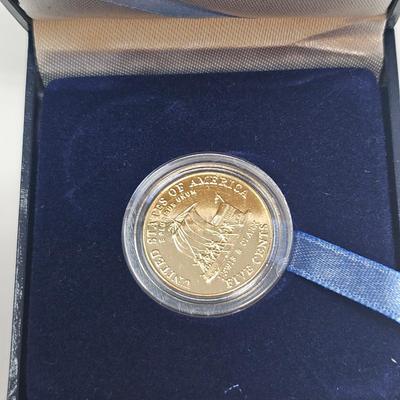 Uncirculated Gold Nickel 2004 - Lewis and Clark