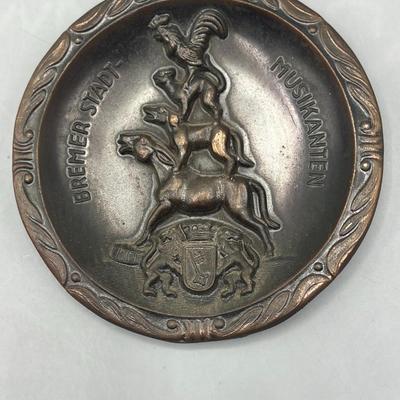 Small Vintage German Copper Plate Bremer Stadt Musikanten Commemorative Medallion