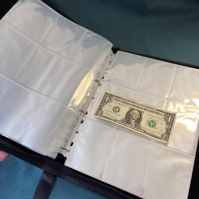 BRAND NEW COLLECTORS CARD BINDER 