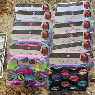 KIDS FACE MASKS 11 COUNT NEW IN PACKAGE