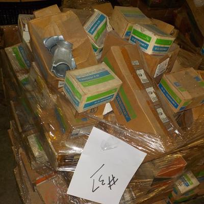 Pallet of liquid tite conduit fittings all size. count 3200.