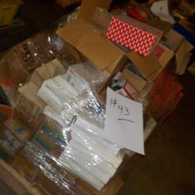 struts, connectors, braces, electrical brackets and holders. count 200 units.