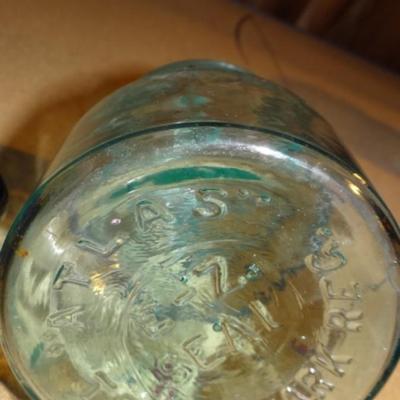 Vintage Atlas E-Z Seal Pint Jar with Glass Lid