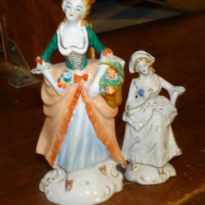 Colonial Figurines