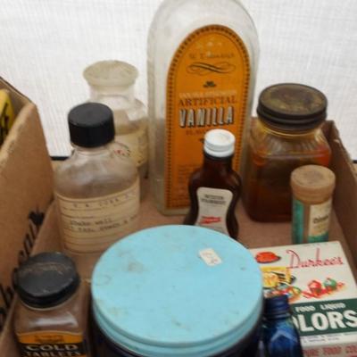 FLAT OF COLLECTIBLE GLASS BOTTLES