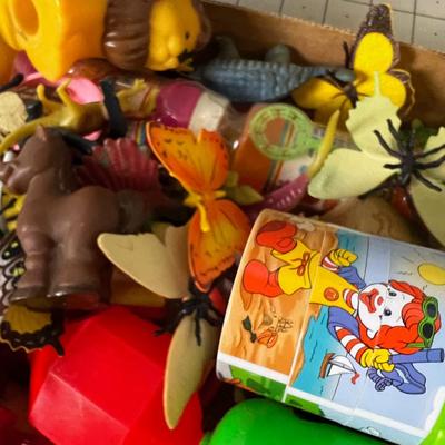 Tray of Misc. Toys; Animals, Blocks, Dinosaurs 