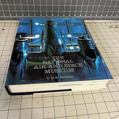 NATIONAL AIR & Space MUSEUM Book 1984 