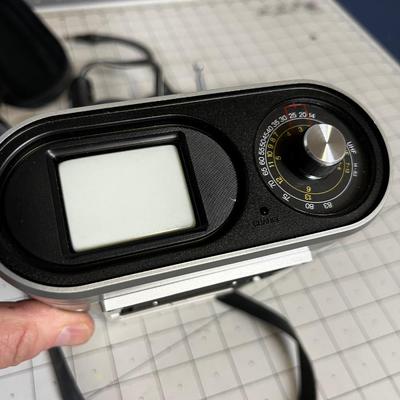 BINOC Transistor Radio AM/FM  and TV  with Rechargeable Batterie and DC Cord 