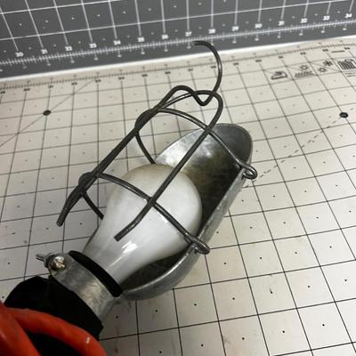 Drop Light with 25ft Cord