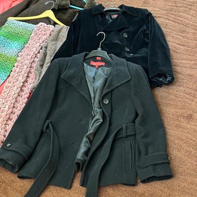 LADIES JACKETS, COATS AND SCARVES