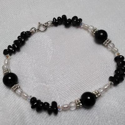 Garnets, Keishi Pearls and 925 Beads 6.5" Bracelet