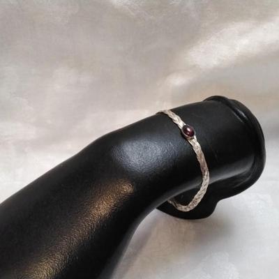 Unique Garnet 925  6.5" Bracelet